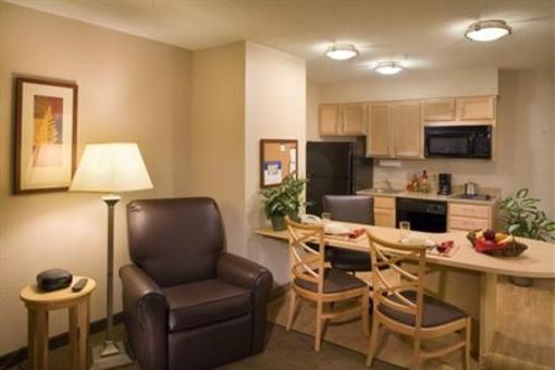 фото отеля Candlewood Suites Indianapolis East