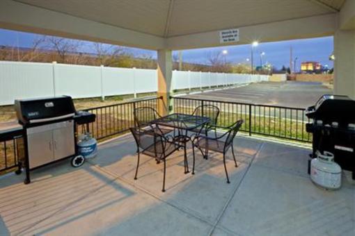 фото отеля Candlewood Suites Indianapolis East