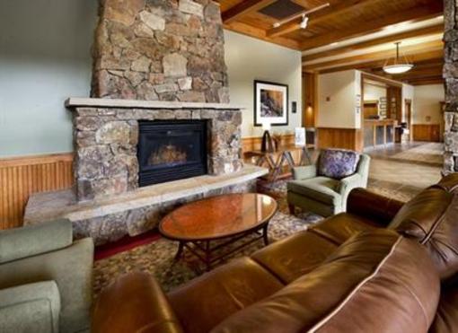 фото отеля Zephyr Mountain Lodge