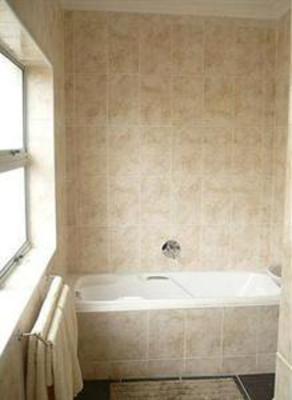 фото отеля Aristotle Guest House Port Elizabeth