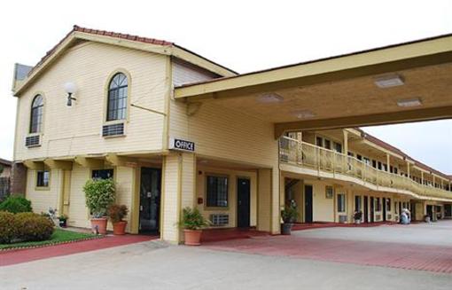 фото отеля Del Amo Inn