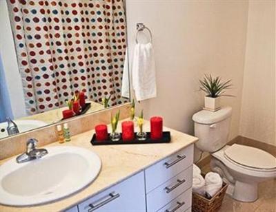 фото отеля Habitat Apartments Miami