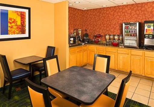 фото отеля Fairfield Inn New York LaGuardia Airport/Flushing