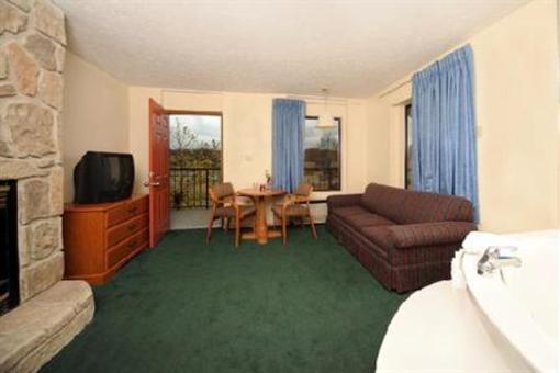 фото отеля Ramada Pigeon Forge - Parkway