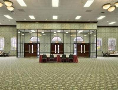 фото отеля Ramada Pigeon Forge - Parkway