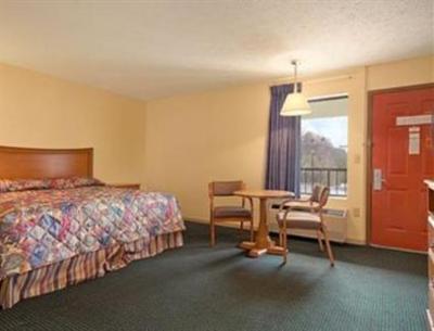 фото отеля Ramada Pigeon Forge - Parkway