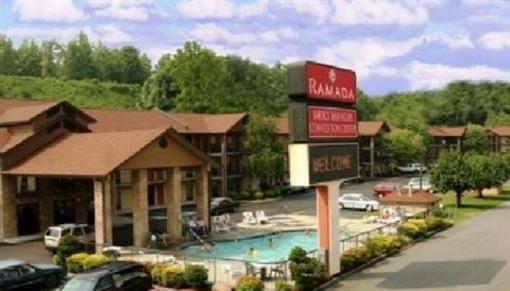 фото отеля Ramada Pigeon Forge - Parkway