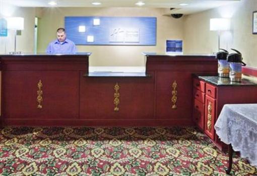 фото отеля Holiday Inn Express Tulsa - Downtown Area