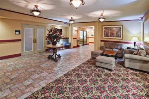 фото отеля Holiday Inn Express Tulsa - Downtown Area