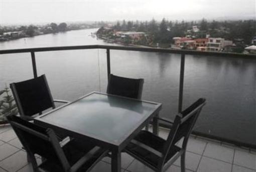 фото отеля Surfers Hawaiian Apartments Gold Coast