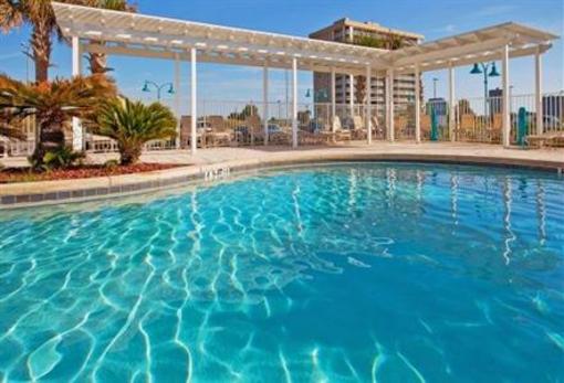 фото отеля Holiday Inn Express Pensacola Beach
