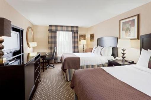 фото отеля Holiday Inn Leesburg At Carradoc Hall