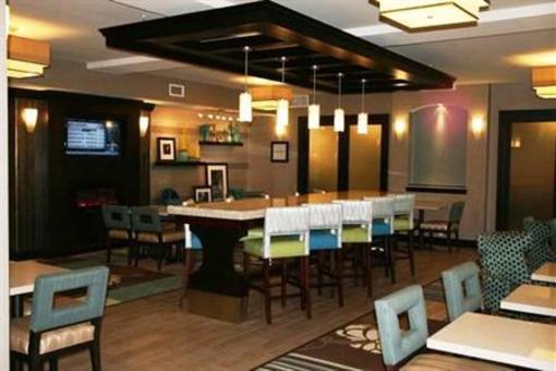 фото отеля Hampton Inn Columbus West