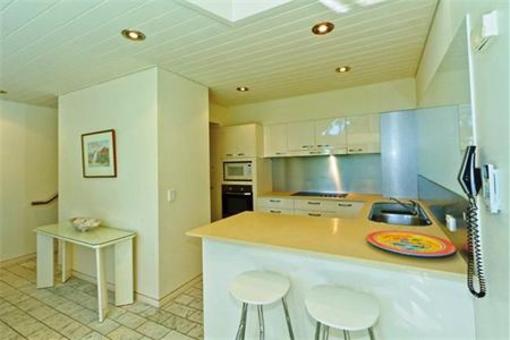 фото отеля Little Cove Court