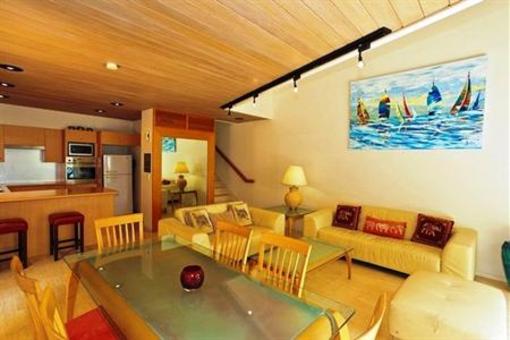 фото отеля Little Cove Court