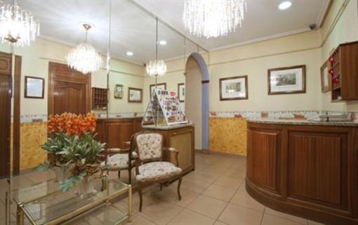 фото отеля Hostal Maria Luisa Madrid