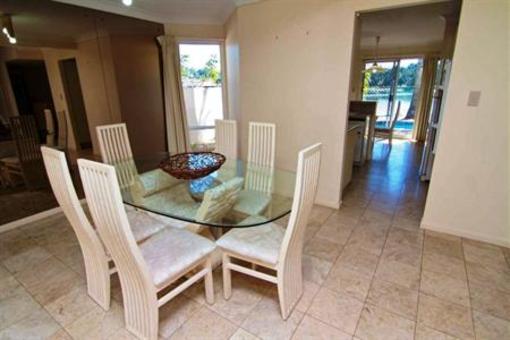 фото отеля Isle of Palms Resort Gold Coast