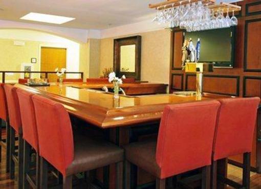 фото отеля Comfort Inn & Suites Savannah Airport