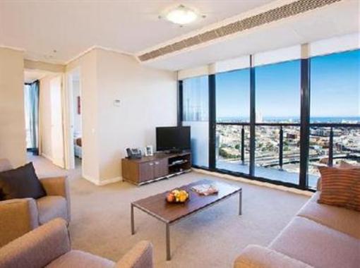 фото отеля Melbourne Short Stay Apartments