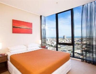 фото отеля Melbourne Short Stay Apartments