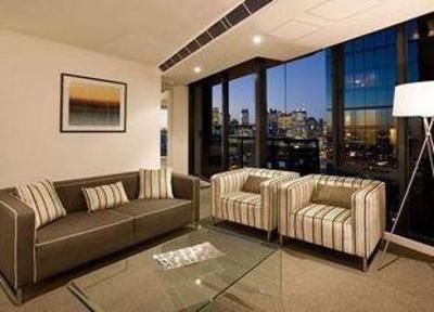 фото отеля Melbourne Short Stay Apartments