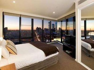 фото отеля Melbourne Short Stay Apartments