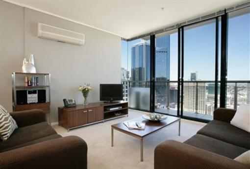 фото отеля Melbourne Short Stay Apartments