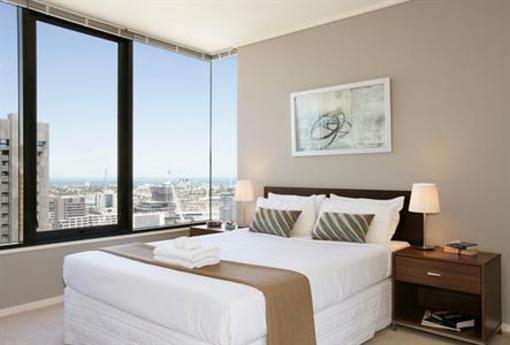 фото отеля Melbourne Short Stay Apartments