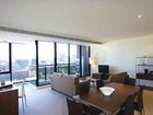 фото отеля Melbourne Short Stay Apartments