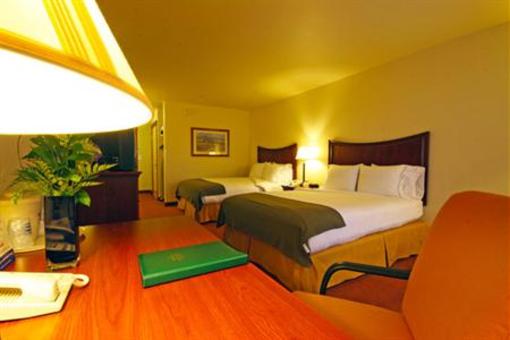 фото отеля Holiday Inn Express Turlock