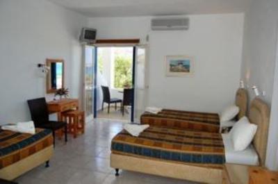 фото отеля Marcos Beach Hotel