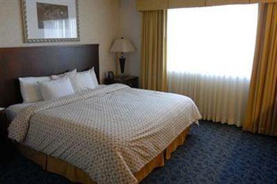 фото отеля Embassy Suites Hotel Cincinnati - Rivercenter / Covington