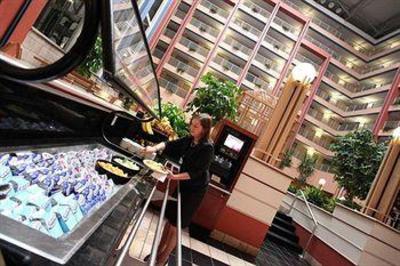 фото отеля Embassy Suites Hotel Cincinnati - Rivercenter / Covington