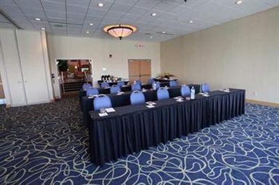 фото отеля Embassy Suites Hotel Cincinnati - Rivercenter / Covington
