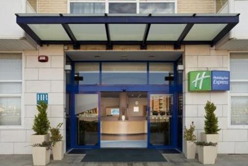 фото отеля Holiday Inn Express Valencia-San Luis