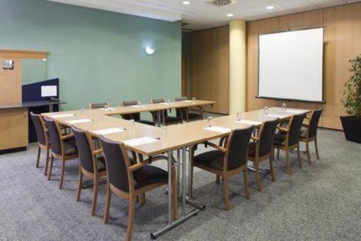 фото отеля Holiday Inn Express Valencia-San Luis
