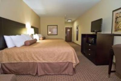фото отеля BEST WESTERN Bastrop Pines Inn
