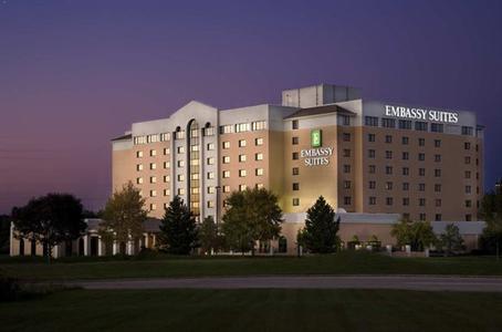 фото отеля Embassy Suites Kansas City - International Airport