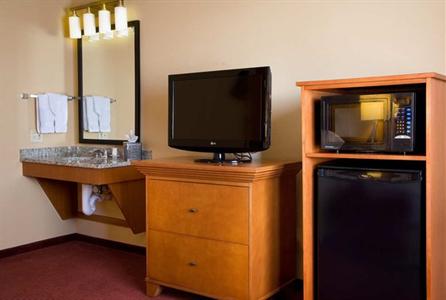 фото отеля Embassy Suites Kansas City - International Airport