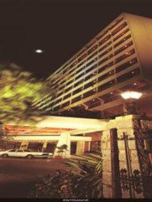 фото отеля Vivanta by Taj - M G Road, Bangalore