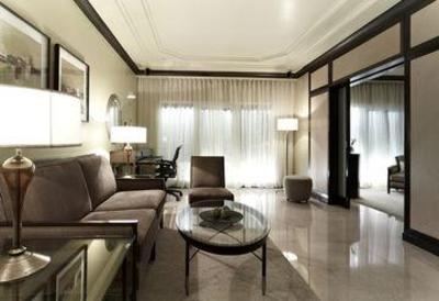 фото отеля Vivanta by Taj - M G Road, Bangalore
