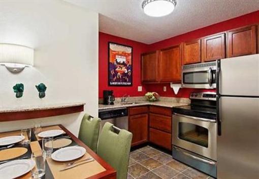 фото отеля Residence Inn Macon