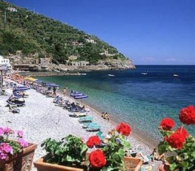 фото отеля Villaggio Residence Nettuno Massa Lubrense