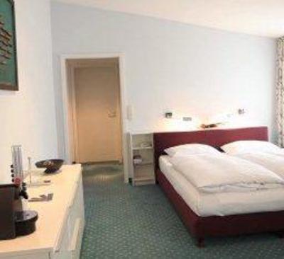 фото отеля Hotel Astoria Dusseldorf