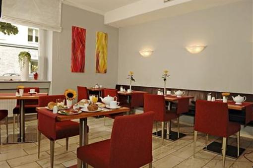 фото отеля Hotel Astoria Dusseldorf