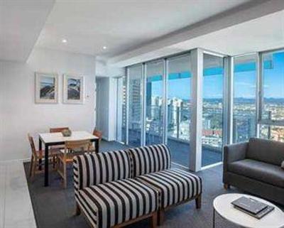 фото отеля Hilton Surfers Paradise Hotel & Residences