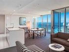 фото отеля Hilton Surfers Paradise Hotel & Residences