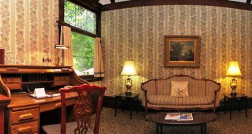 фото отеля Idlewyld Inn