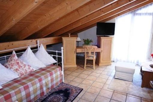фото отеля Landhotel Guglhupf