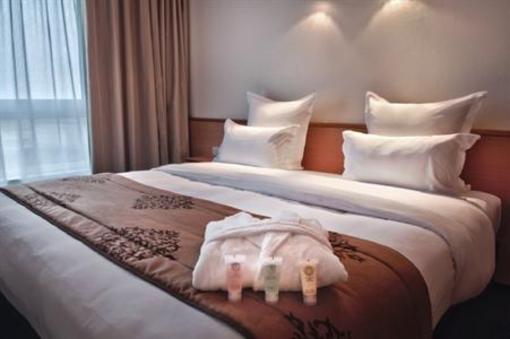 фото отеля Best Western Hotel Paris Val De Bievre Jouy-en-Josas